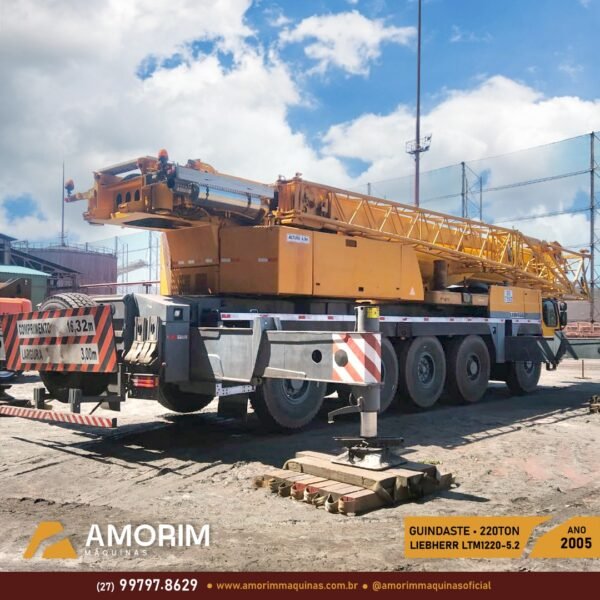 LIEBHERR LTM 1220-5.2 220TON - Image 11