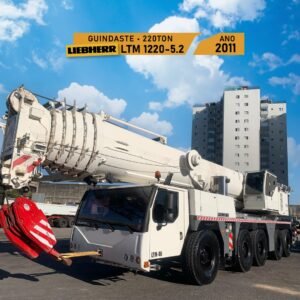 LIEBHERR LTM 1220-5.2 220TON